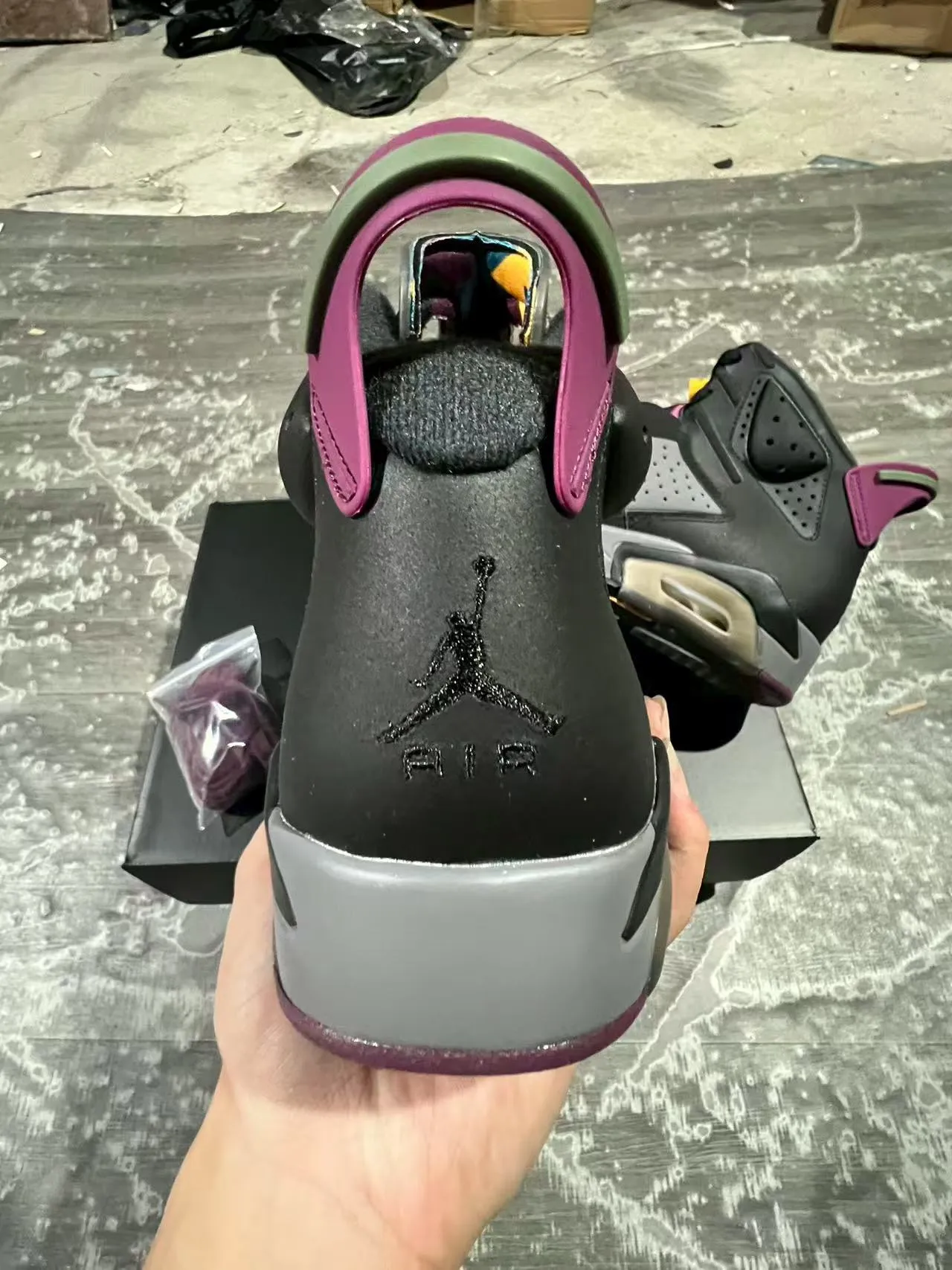 حذاء كرة السلة Air Jordan 6 أسود رمادي ماجنتا 8