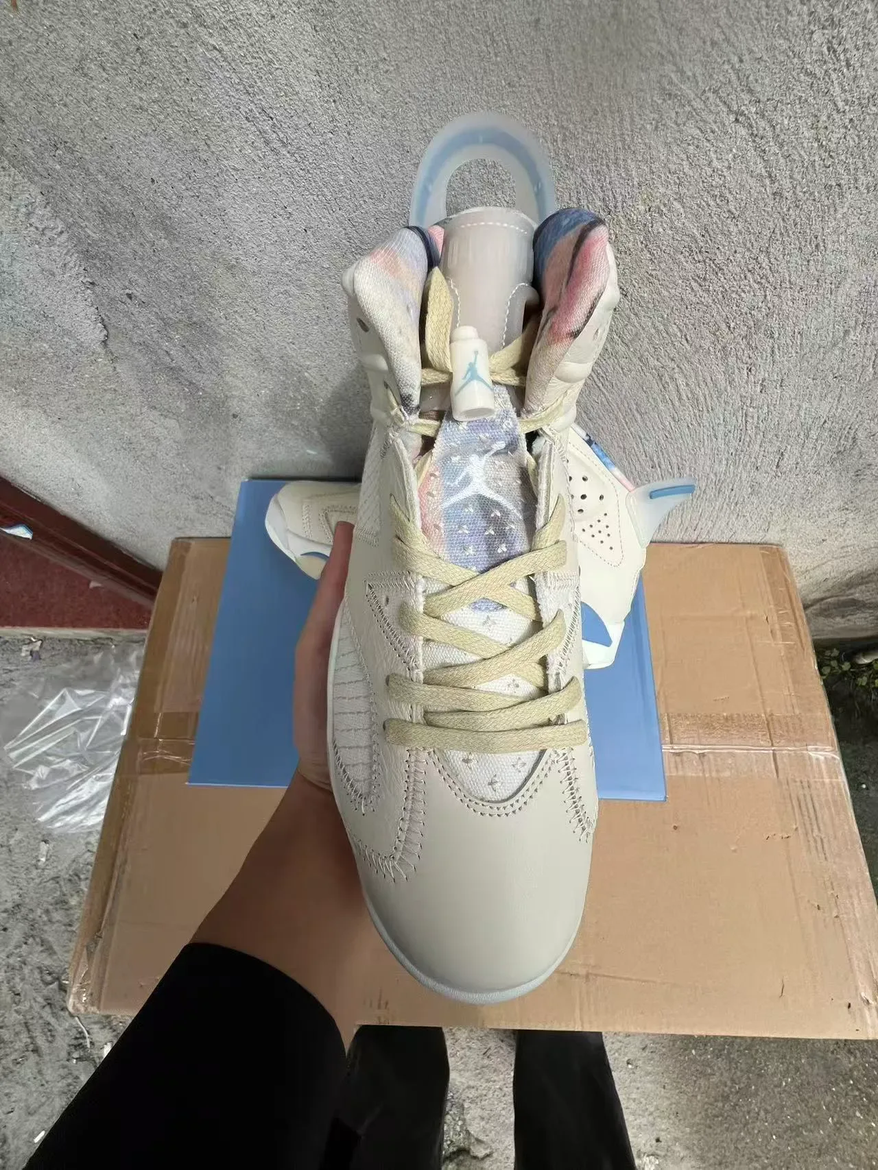Air Jordan 6 Off-White et Light Blue Chaussures de basket-ball 3