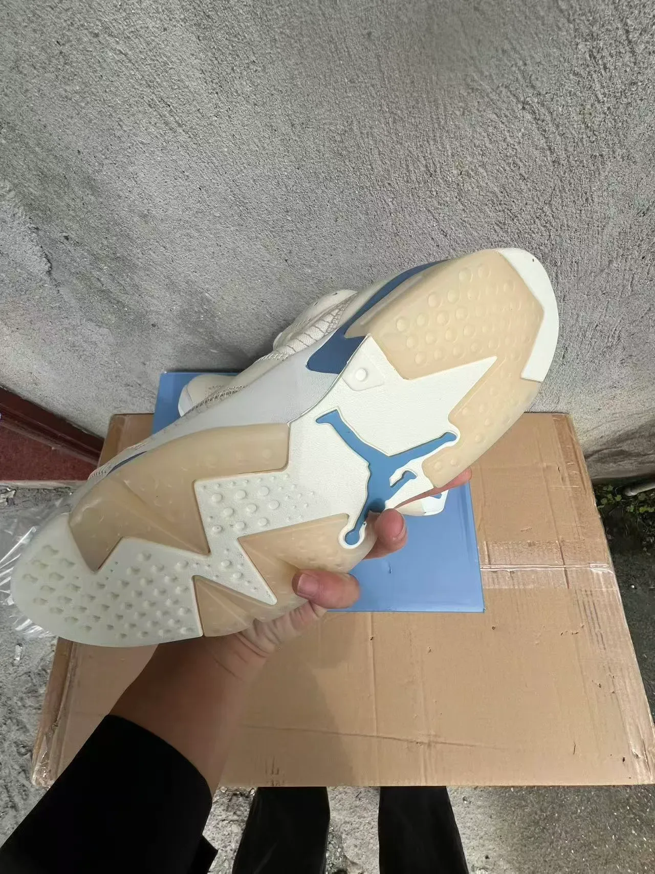 Air Jordan 6 Off-White et Light Blue Chaussures de basket-ball 6
