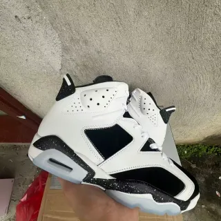 Air Jordan 6 白色黑色斑点篮球鞋