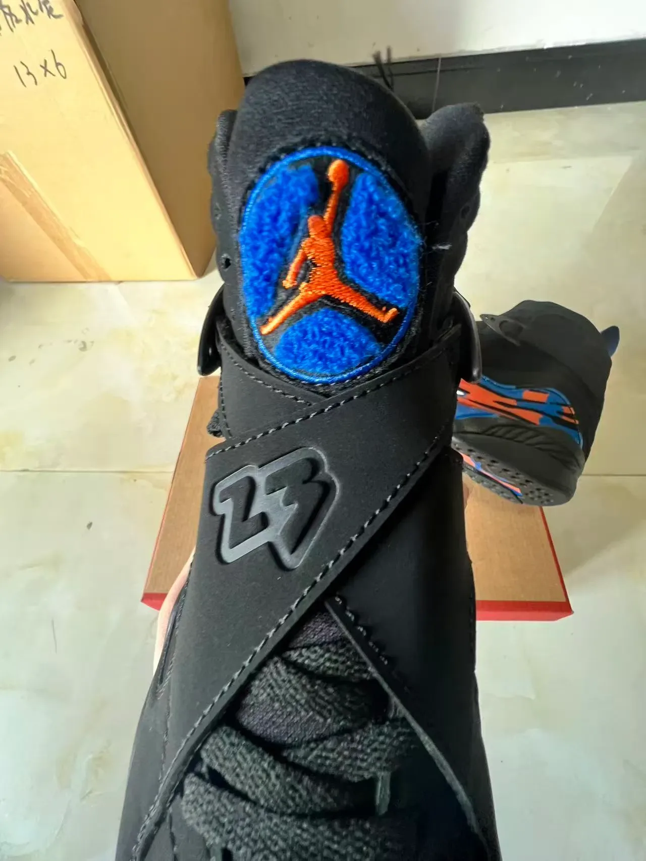 Air Jordan 8 Preto Azul Laranja Chama Tênis de Basquete 4