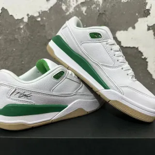 Zapatillas lifestyle Air Jordan Flight blanco y verde con suela de goma