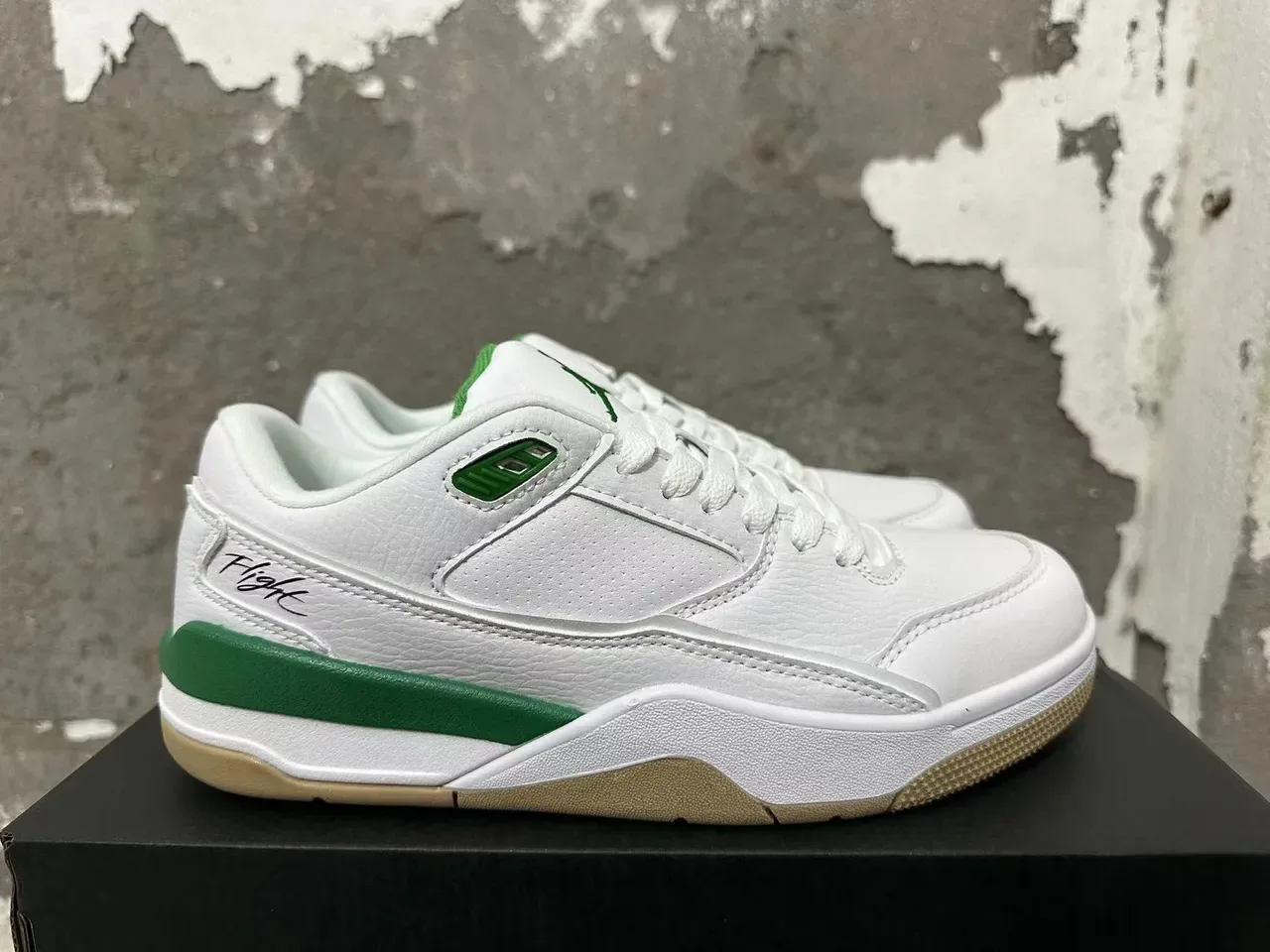 Air Jordan Flight White Green Gum Lifestyle Sneakers 5