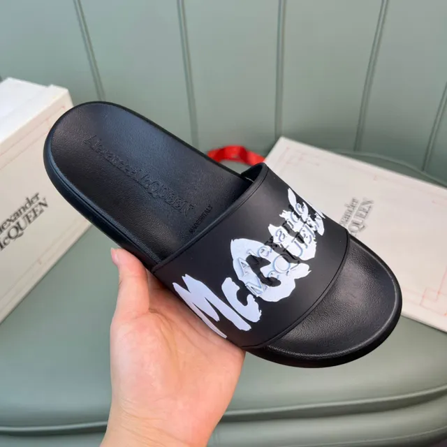 Alexander McQueen Noir Blanc Logo-Print Sangle Semelle de Caoutchouc Moulée Chaussons 3