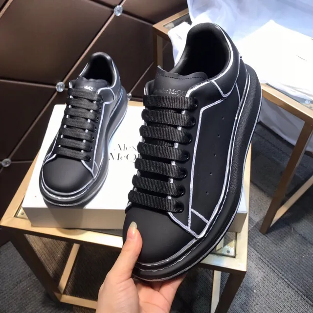 Alexander McQueen Oversized Sneaker Black White Platform Sole Contrast Stitching Lifestyle Sneakers 2