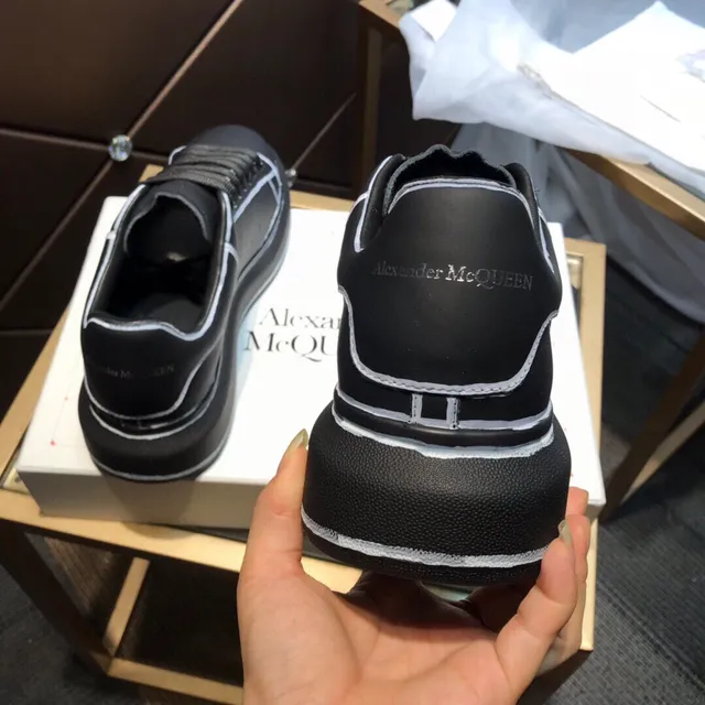 Alexander McQueen Oversized Sneaker Black White Platform Sole Contrast Stitching Lifestyle Sneakers 5