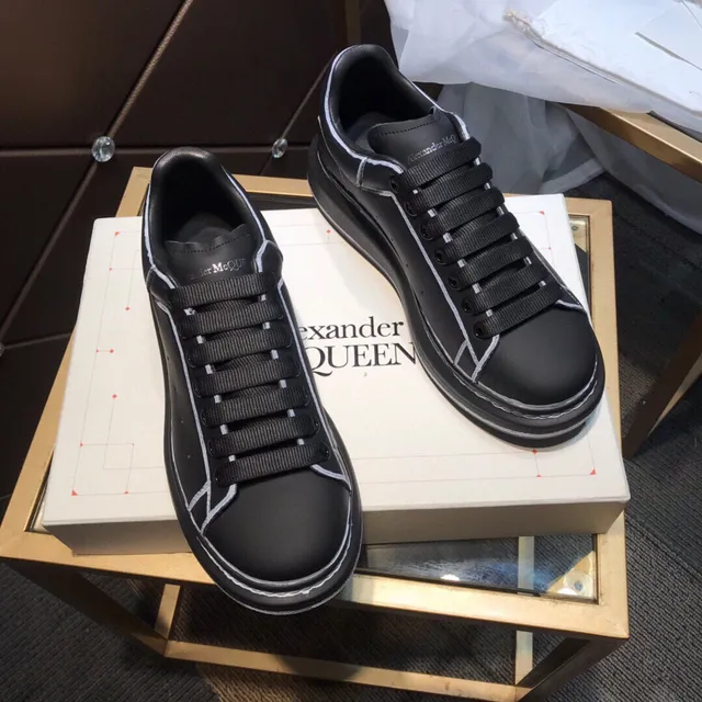 Alexander McQueen Oversized Sneaker Black White Platform Sole Contrast Stitching Lifestyle Sneakers 6