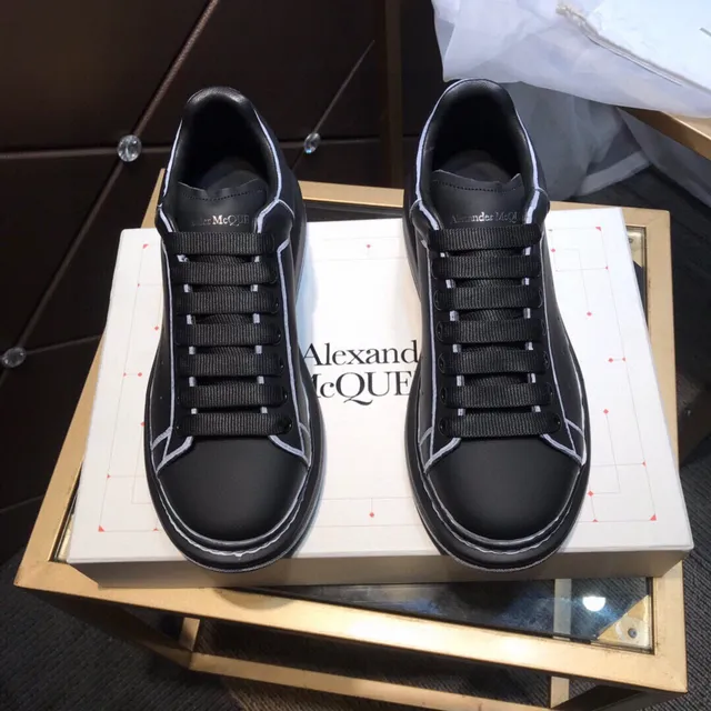 Alexander McQueen Oversized Sneaker Black White Platform Sole Contrast Stitching Lifestyle Sneakers 9