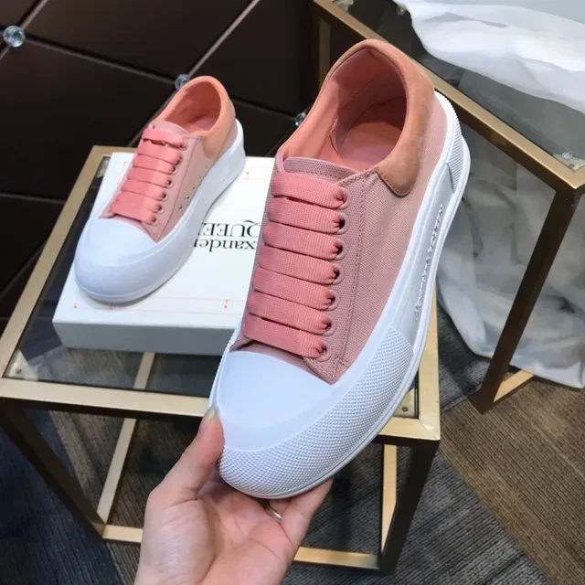 Alexander McQueen 粉色和白色 Oversized 生活方式运动鞋 2