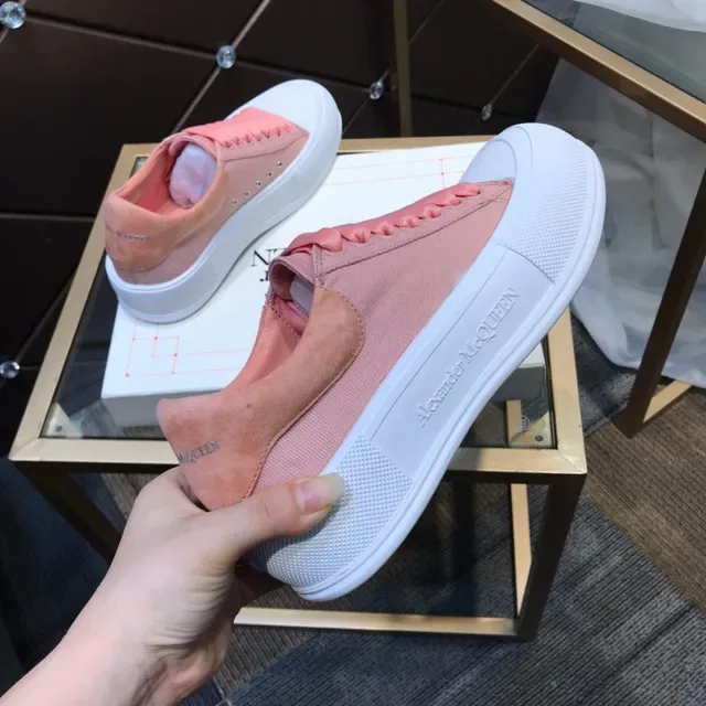 Alexander McQueen 粉色和白色 Oversized 生活方式运动鞋 4