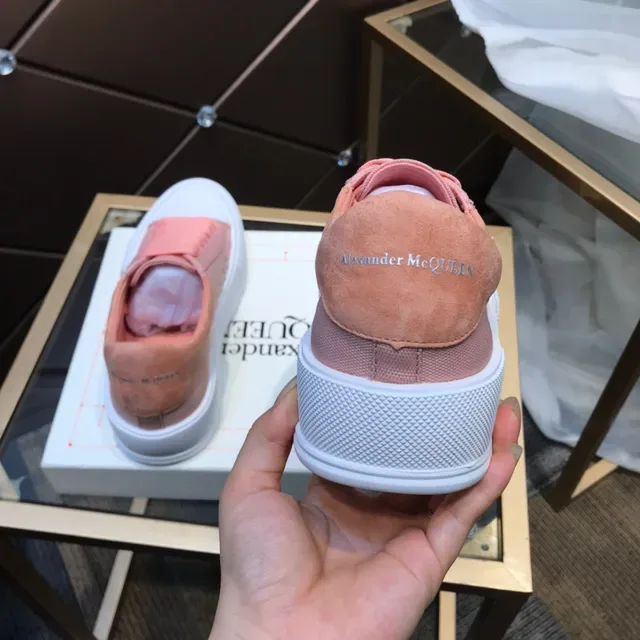 Alexander McQueen 粉色和白色 Oversized 生活方式运动鞋 5