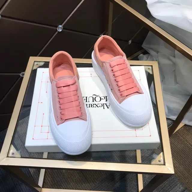 Alexander McQueen 粉色和白色 Oversized 生活方式运动鞋 6