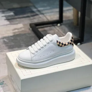 Alexander McQueen Oversized Sneaker White Black Platform Sole Smooth Leather Upper Lifestyle Sneakers