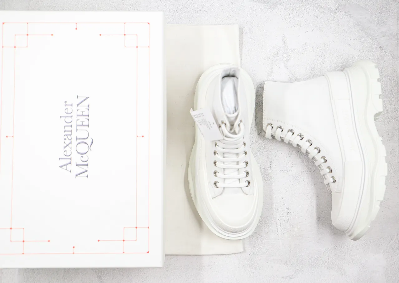 Alexander McQueen Tênis oversized branco de lona Botina Martin 7