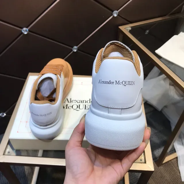 Alexander McQueen ओवरसाइज्ड स्नीकर व्हाइट टू टैन ग्रेडिएंट लाइफस्टाइल स्नीकर 5