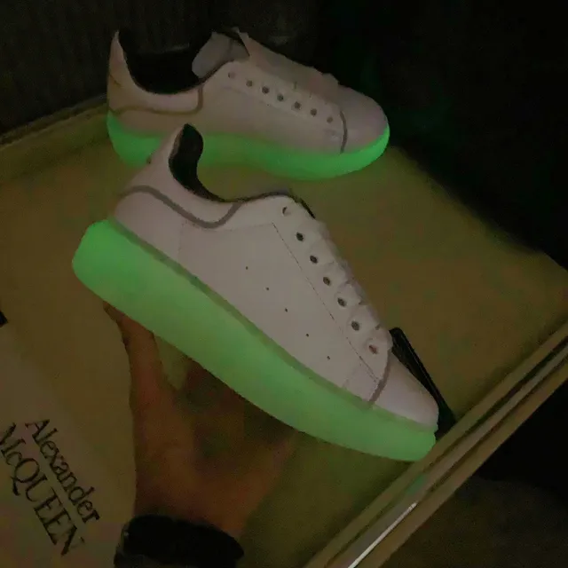 Alexander McQueen Oversized Sneaker White Translucent Sole Lifestyle Sneakers 7