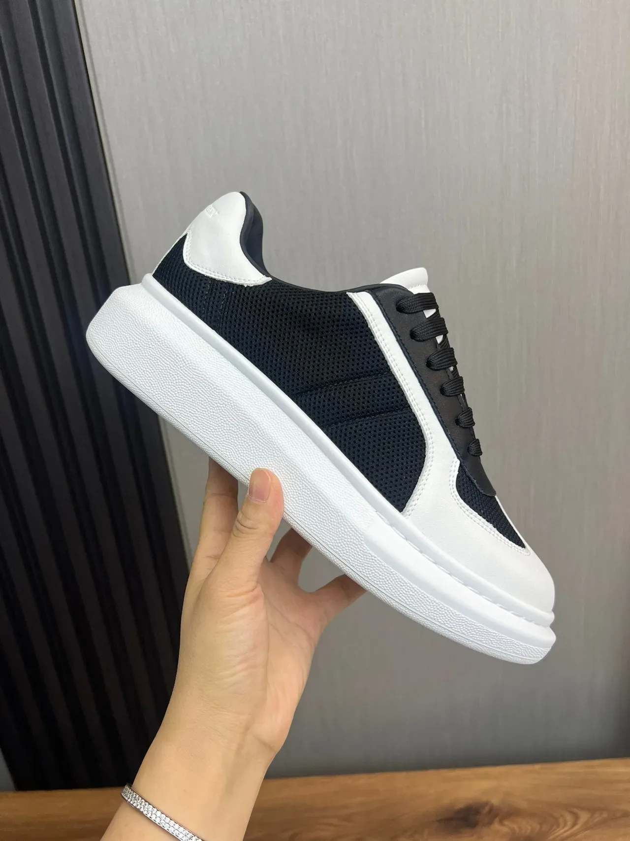 Alexander McQueen White Black Oversized Platform Sole Mixed Mesh And Leather Upper Chunky Sneakers 4