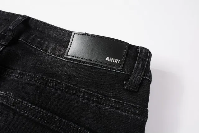 Amiri طباعة جرافيكية distressed جينز أسود من الدنيم 4
