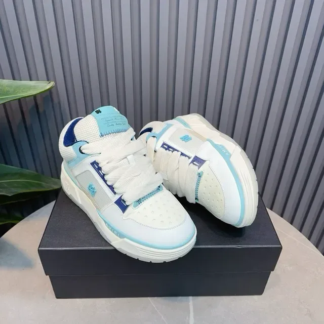 Amiri MA Court Blanco Azul Claro Azul Marino Zapatillas lifestyle 2