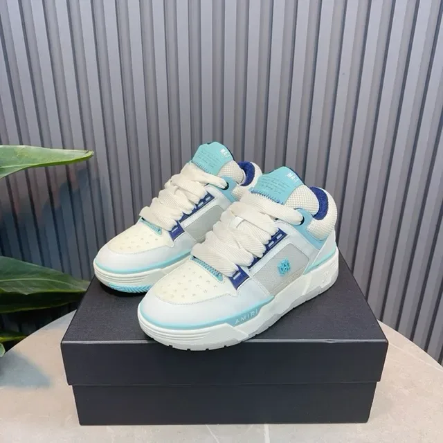 Amiri MA Court Blanco Azul Claro Azul Marino Zapatillas lifestyle 3