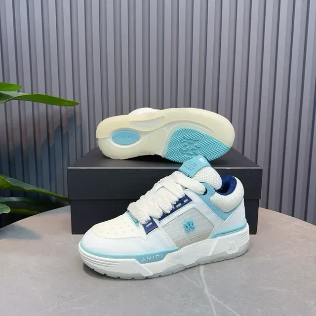 Amiri MA Court Blanco Azul Claro Azul Marino Zapatillas lifestyle 8