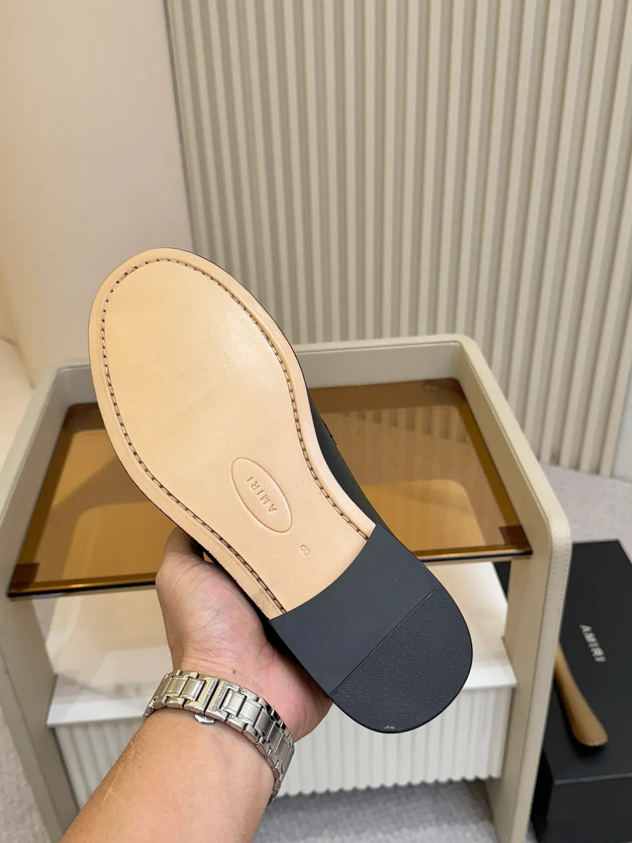 Amiri Skel Top Loafer mocasín de cuero negro con cadena de oro 2