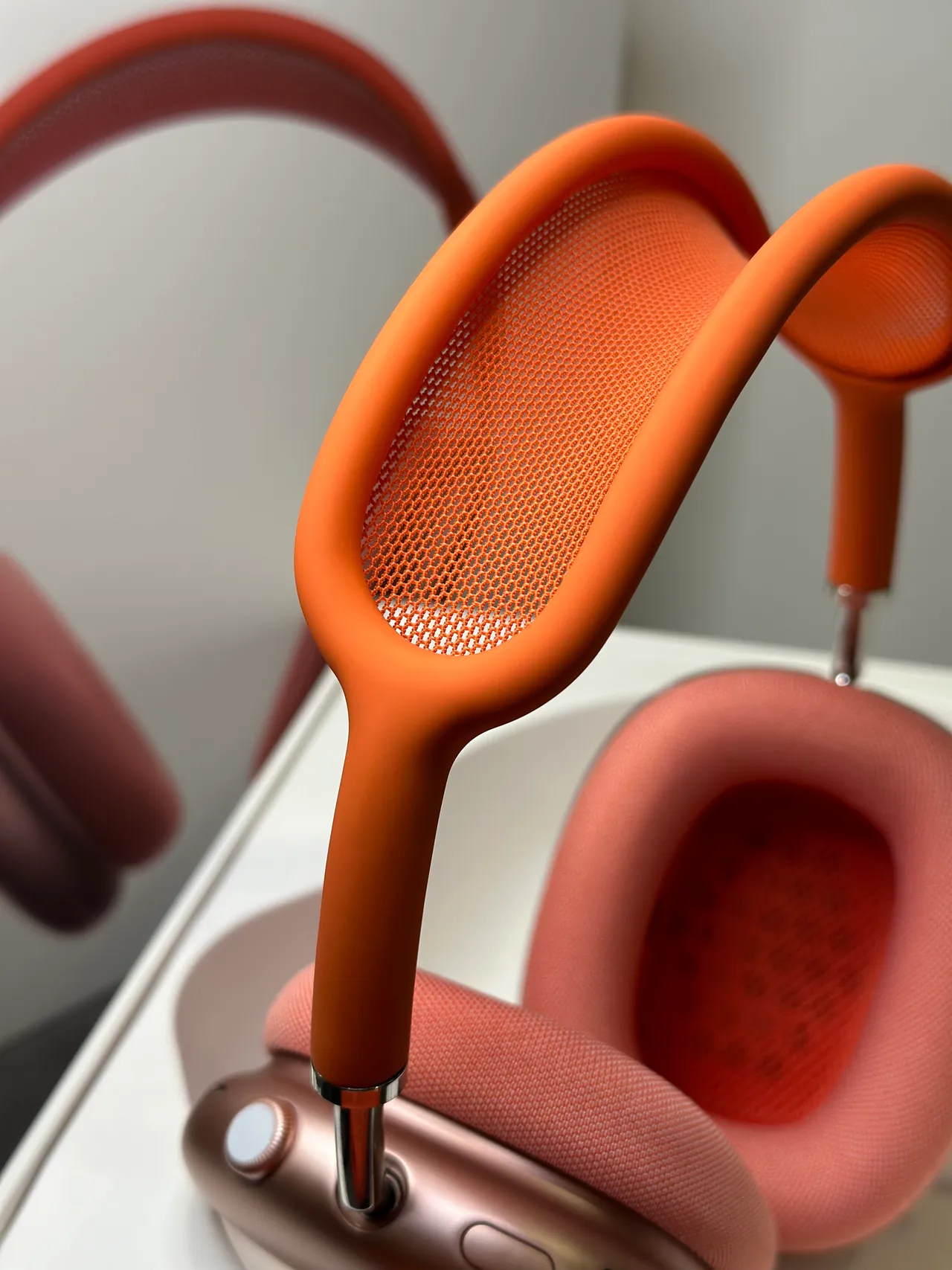 Apple AirPods Max naranja auriculares over-ear 11