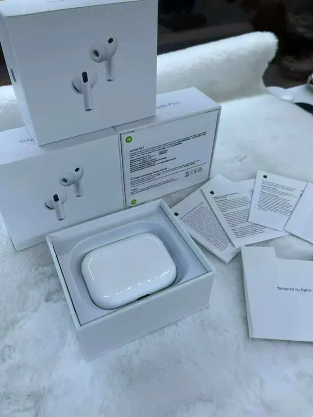 苹果 AirPods Pro 2 白色 茎式 硅胶耳塞 TWS 耳机 17