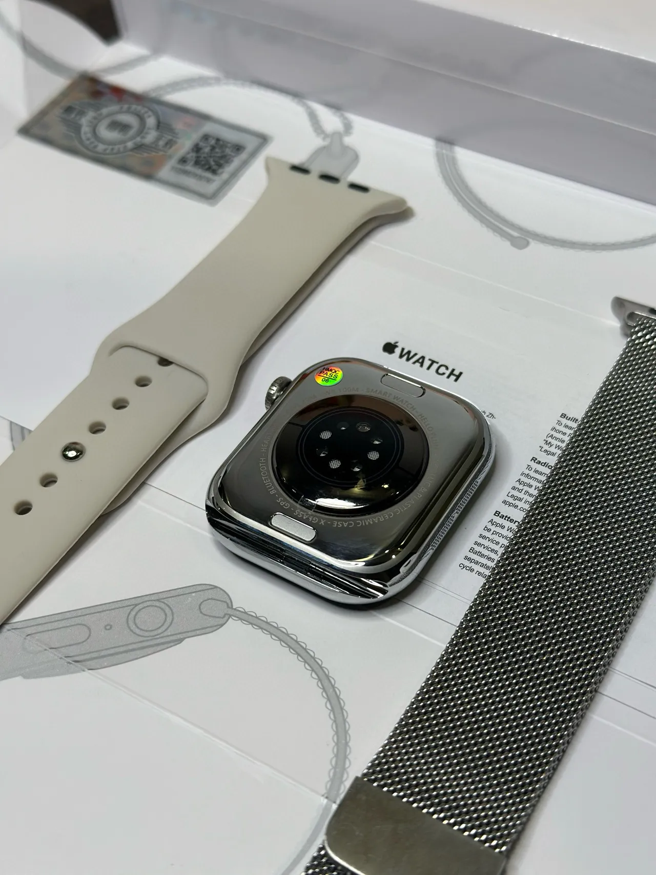Apple Silver Beige Flat-Edged Stainless Steel Case Black Display Sports Watch 5