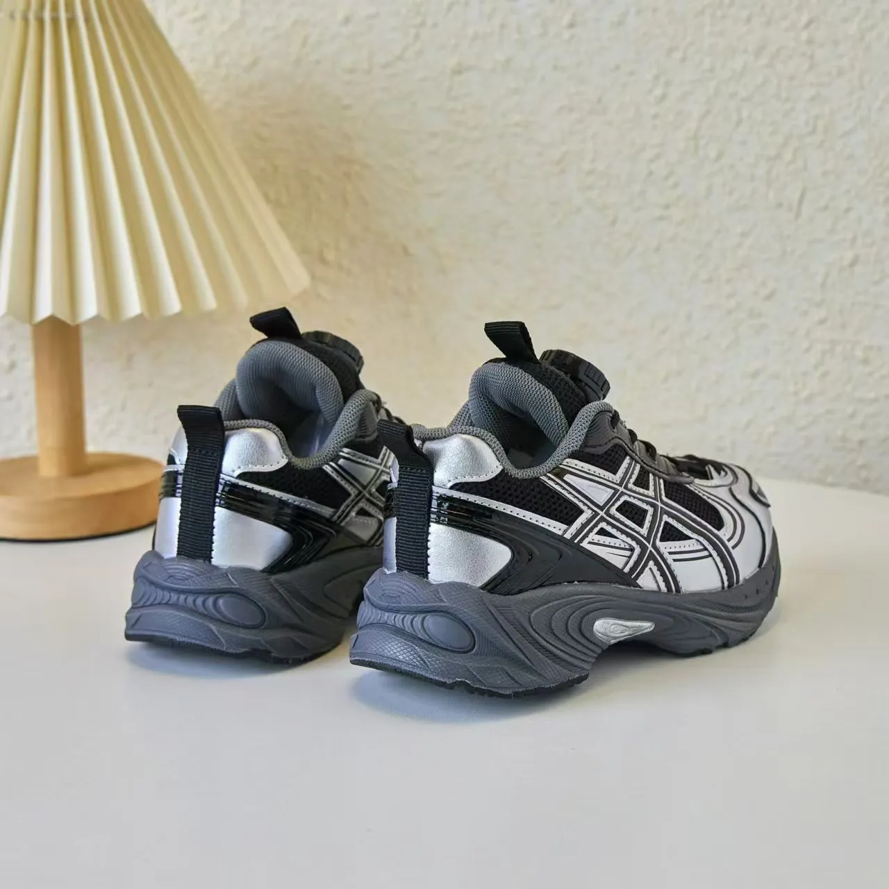 ASICS Gel-Kayano Black Silver Platform Sole Mesh And Synthetic Overlay Construction Chunky Sneakers 6