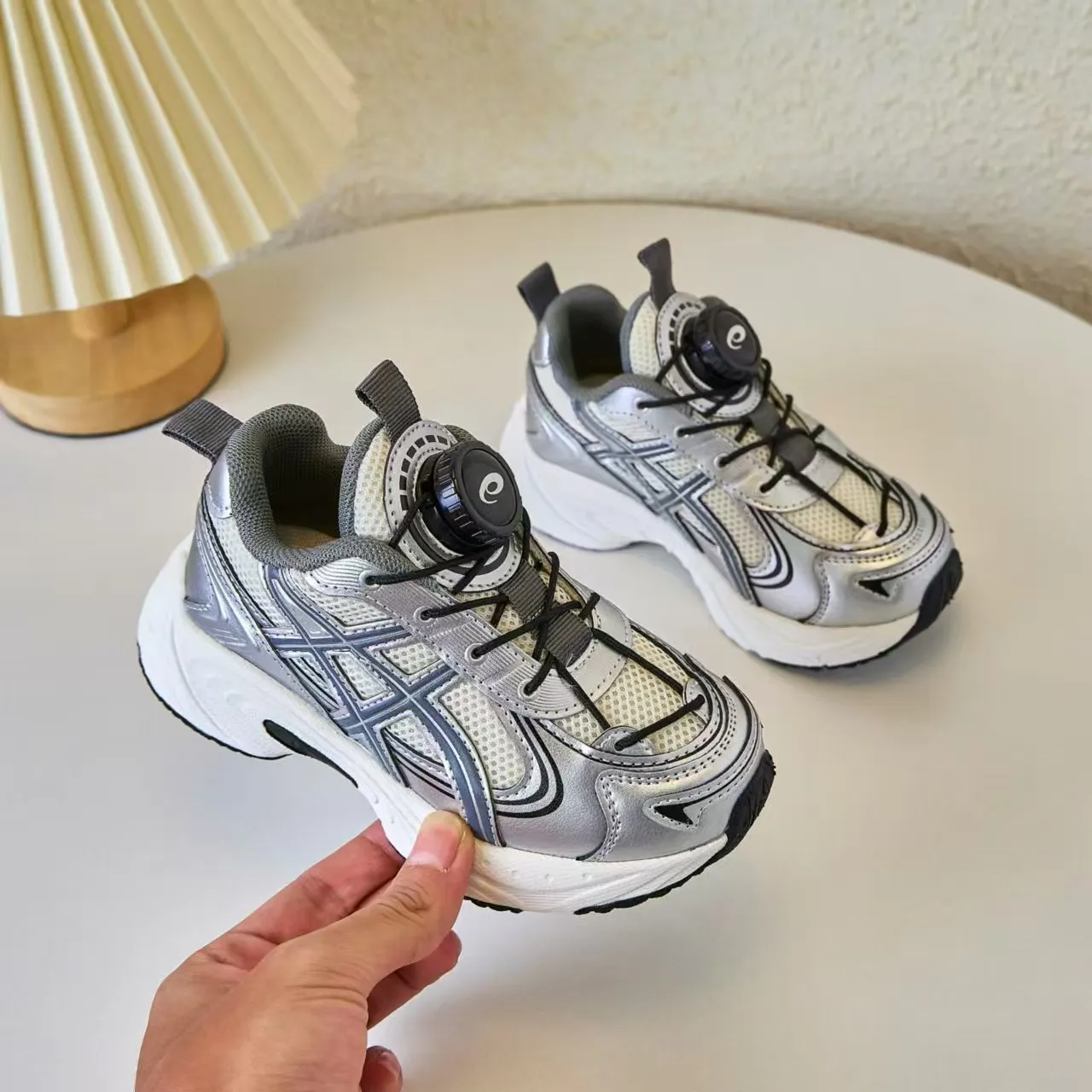 ASICS Gel-Kayano Black Silver Platform Sole Mesh And Synthetic Overlay Construction Chunky Sneakers 9
