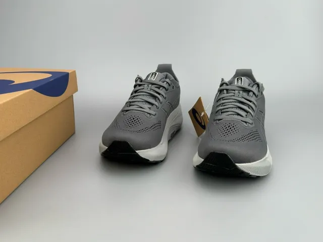 ASICS Gel-Kayano Gray White Engineered Mesh Upper Structured Synthetic Overlays Running Shoes 2