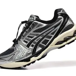 ASICS 银黑金属网面和合成鞋面 虎纹图案 跑鞋