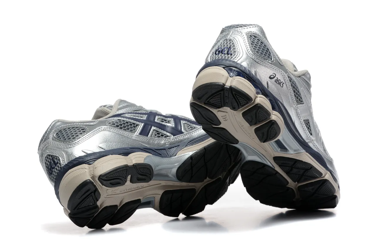 ASICS Silver Navy Metallic Synthetic Leather Blue Midsole Accent Running Shoes 5