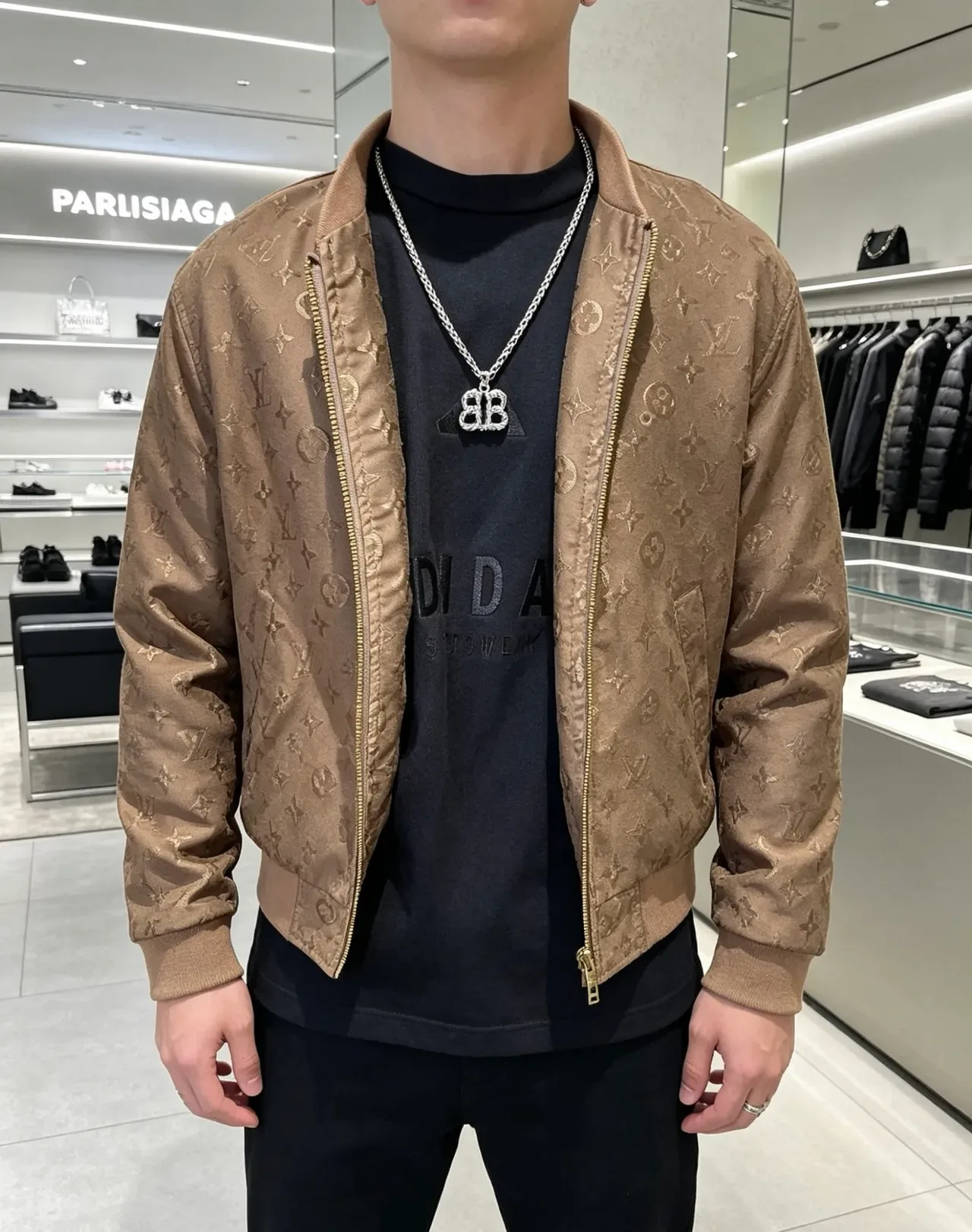 Balenciaga BB Chain 银色 Chunky Curb-Link Sculpted Interlocking Pendant 项链 4