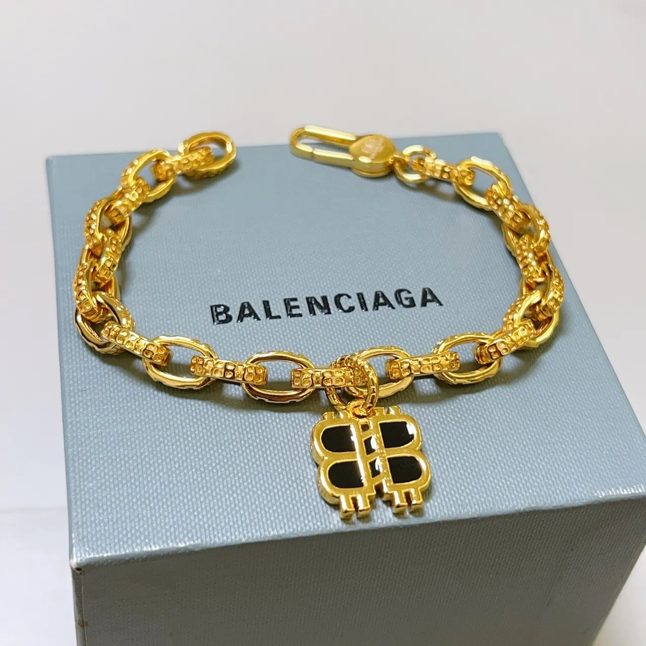 Balenciaga BB Logo 金黑 厚实 Curb-Link Chain Textured Surfaces 手链 6
