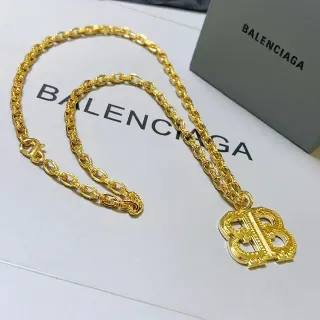 Balenciaga BB Collar Tono Dorado Interlocking BB