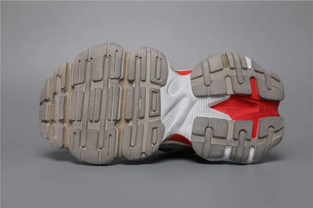 Balenciaga Beige Rojo Suela en capas Parte superior mixta ante-malla Sneakers chunky 6