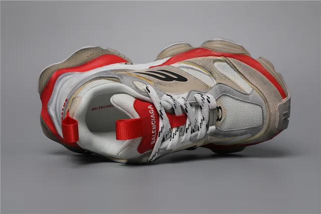 Balenciaga Beige Rojo Suela en capas Parte superior mixta ante-malla Sneakers chunky 7