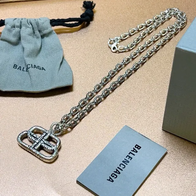 Balenciaga Double B Corrente Prateada Fivela Colar 7