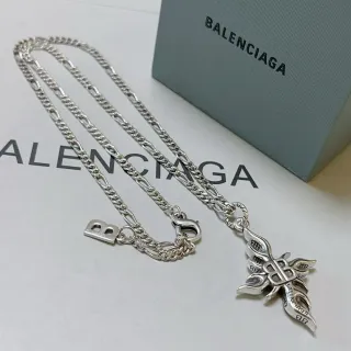 Collar Balenciaga Flame BB Cadena Plata