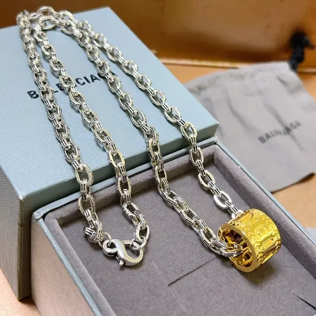 Balenciaga Colar Pendente Dourado Cilindro Corrente Prata 6