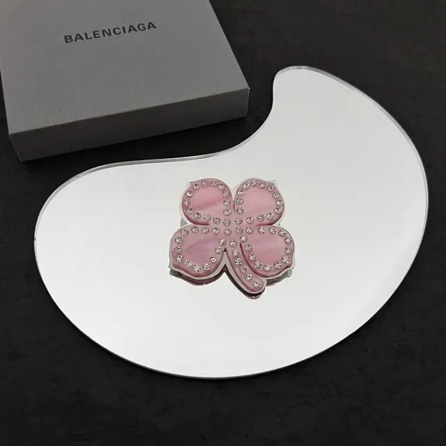 Balenciaga Broche Rose Argent Quatre Pétales Floral Cristalisée 6