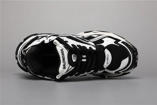 Balenciaga Runner Black White Chunky Sneakers 7