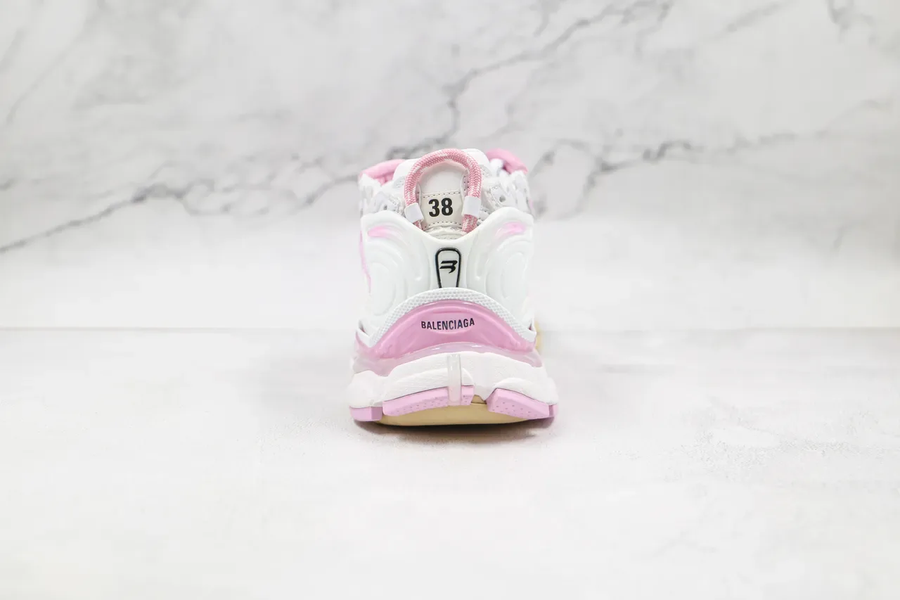 Balenciaga Runner सफेद और गुलाबी चंकी स्नीकर्स 9
