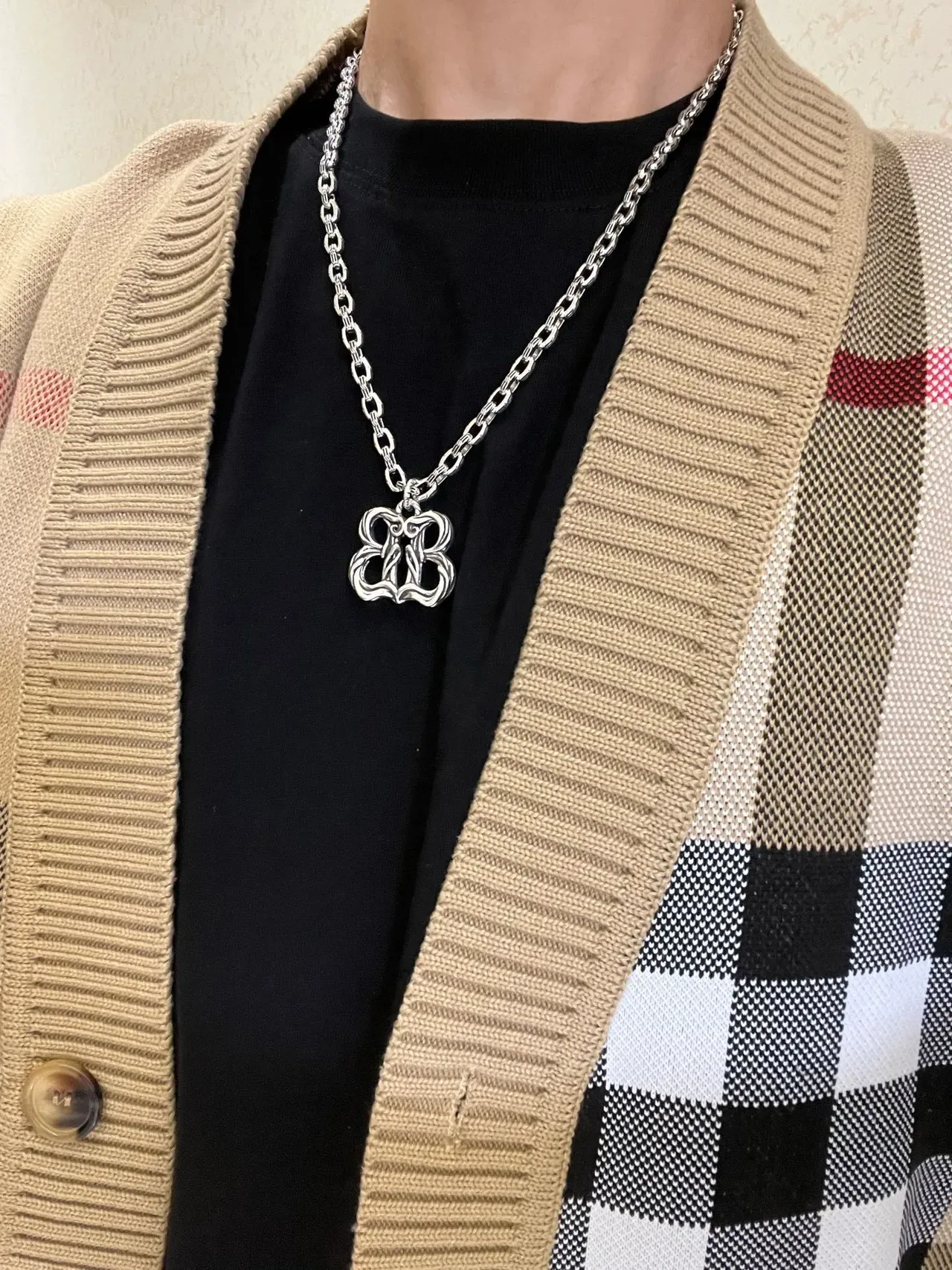 巴伦西亚加 雕塑花卉吊坠 银色项链 5