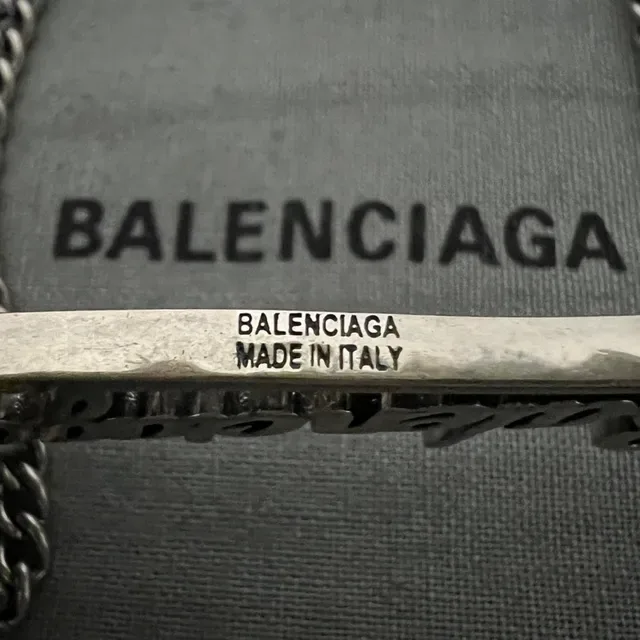 Balenciaga Collier Argent Script Cursif Chaîne Curb Fine 2