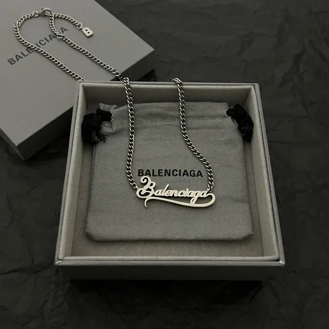 Balenciaga Collier Argent Script Cursif Chaîne Curb Fine 6