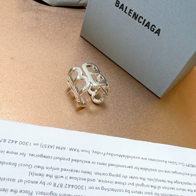 Balenciaga Silver Geometric Logo Motif Polished Metal Ring 7
