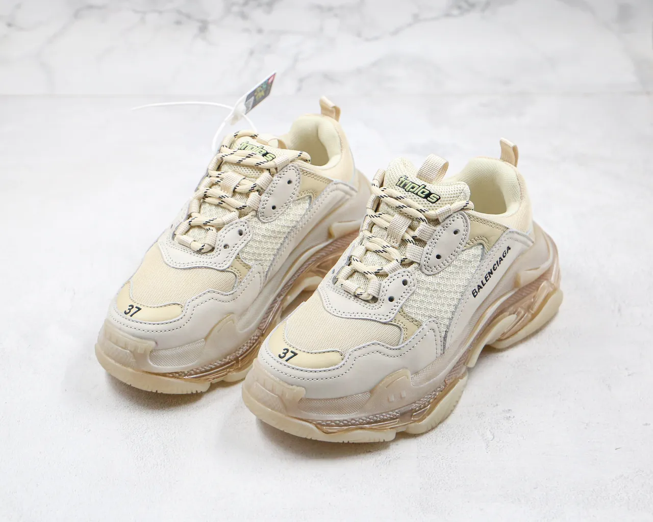 Balenciaga Triple S Off-White كانكي سنيكرز 7
